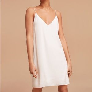 👇Aritzia Wilfred free slip dress